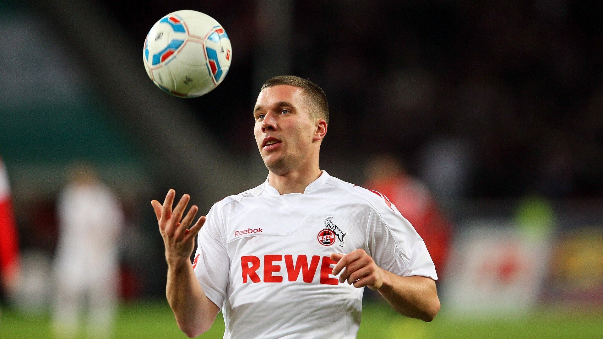 熊猫直播-当悬念提前终结，哥伦比亚的启示与萨拉赫的德比宣言