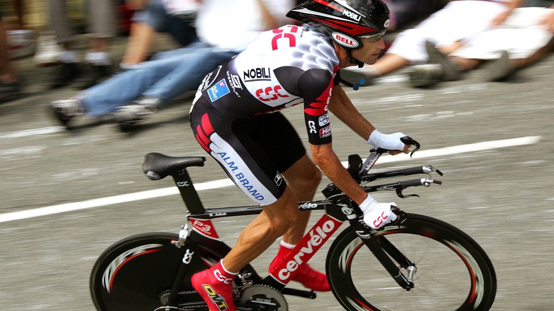 跨界狂想，当摩洛哥一波带走加纳，李刚仁在F1赛道接管比赛