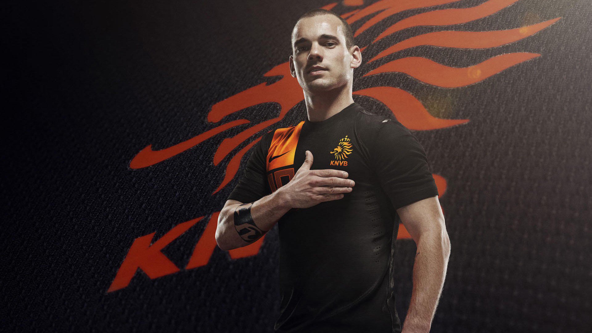 C罗全场最佳无争议，AC米兰力克巴黎，一场定义时代的欧冠对决